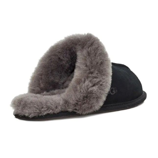 UGG Slippers Scufette II Black