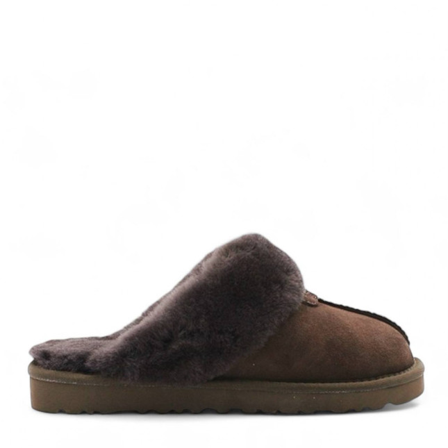 UGG Slippers Scufette Chocolate