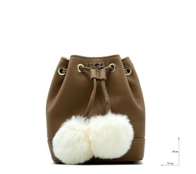 UGG Aaliyah Bucket Crossbody Pom Chestnut UGG Aaliyah Bucket Crossbody Pom Chestnut