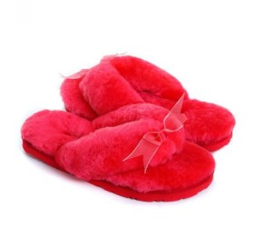 UGG Fluff Flip Flop II Watermelon Red