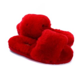 UGG Fluff Slide Slippers Red UGG Fluff Slide Slippers Red