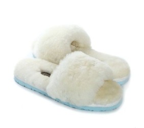 UGG Fluff Slide Slippers White UGG Fluff Slide Slippers White