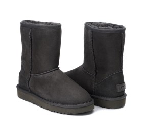 UGG Mens  Classic Short II Grey