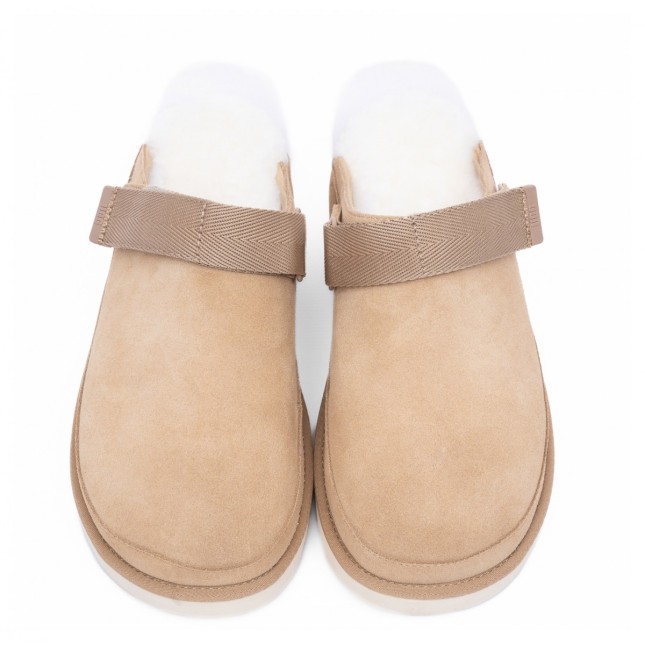 UGG Goldenstar Clog Sand