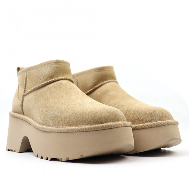 UGG Ultra Mini New Heights Mustard Seed