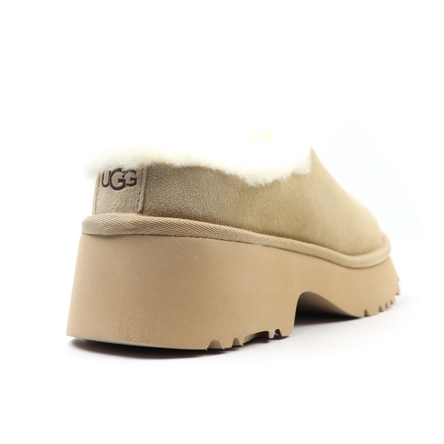 UGG New Heights Cozy Clog Sand