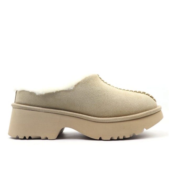 UGG New Heights Cozy Clog Sand