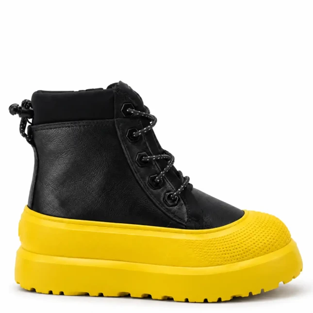 UGG Kids Neumel Hybrid Black Leather Summer